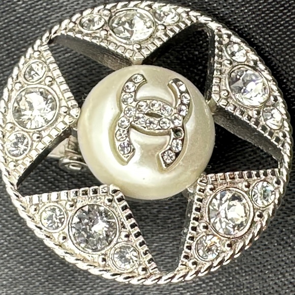 CHANEL Crystal Earrings - Picture 9 of 14